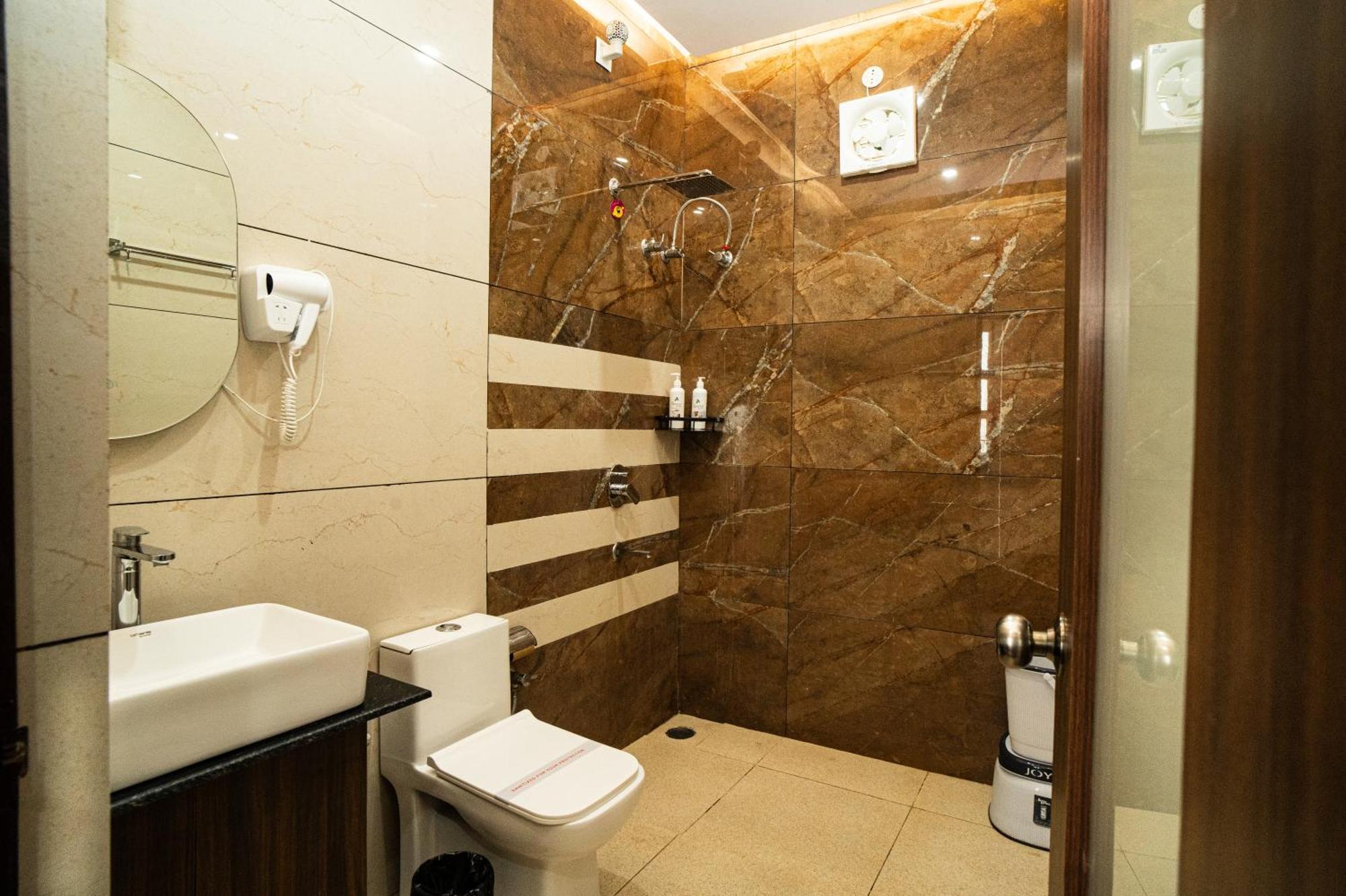 The Aravali Resort Bijni ภายนอก รูปภาพ