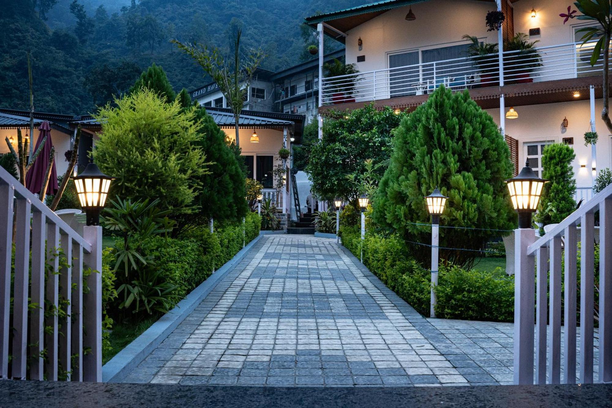The Aravali Resort Bijni ภายนอก รูปภาพ